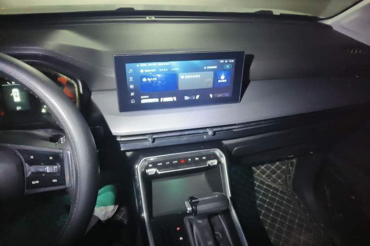 Used Wuling Asta 2021 1.5T CVT Star曜 Edition Audio And AC Panel