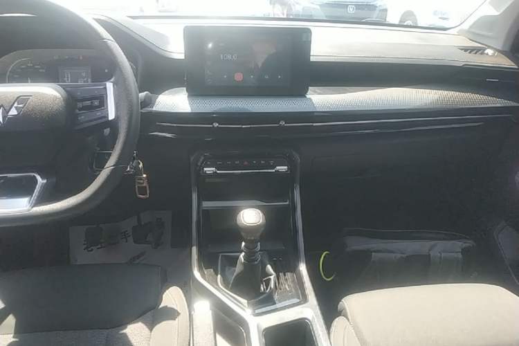 Used Wuling Asta 2021 1.5T Manual Xingyue Edition Audio And AC Panel