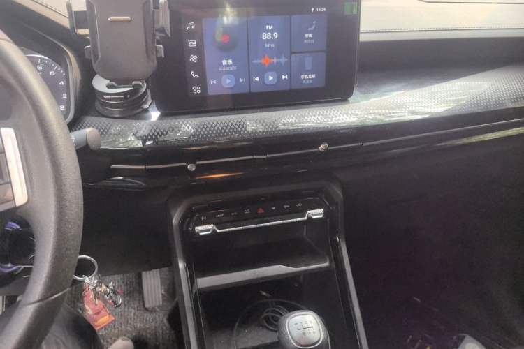 Used Wuling Asta 2021 1.5T Manual Xingyue Edition Audio And AC Panel