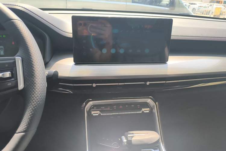 Used Wuling Asta 2021 1.5T CVT Starlight Edition Audio And AC Panel