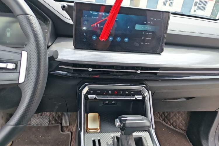 Used Wuling Asta 2021 1.5T CVT Starlight Edition Audio And AC Panel