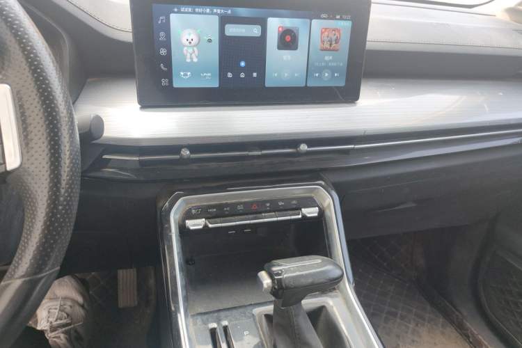 Used Wuling Asta 2021 1.5T CVT Starlight Edition Audio And AC Panel