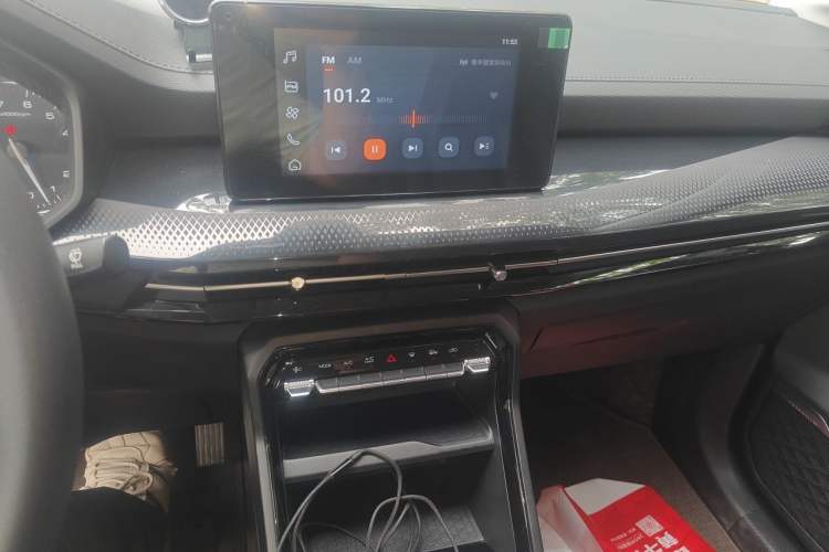 Used Wuling Asta 2021 1.5T Manual Xingyue Edition Audio And AC Panel
