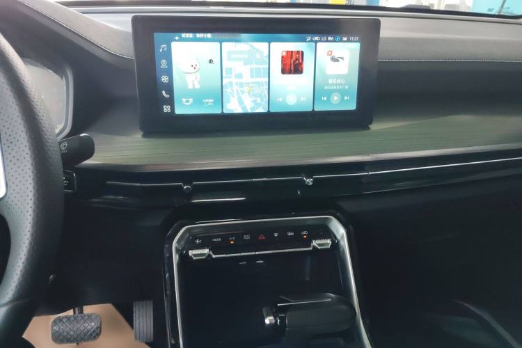 Used Wuling Asta 2021 1.5T CVT Starlight Edition Audio And AC Panel