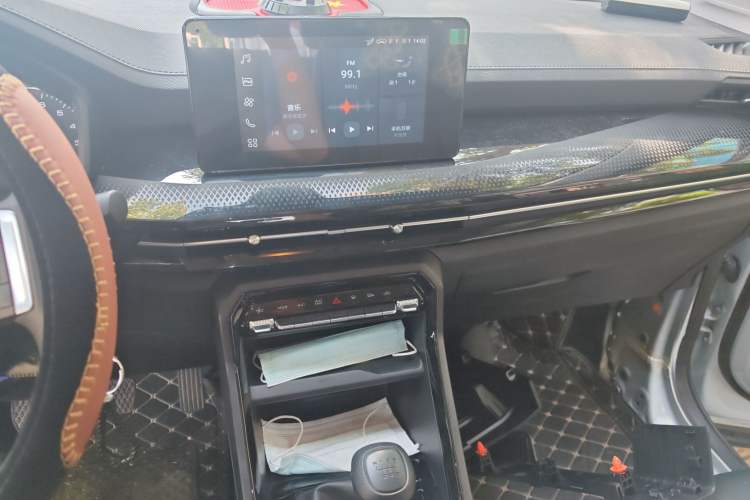 Used Wuling Asta 2021 1.5T Manual Xingyue Edition Audio And AC Panel