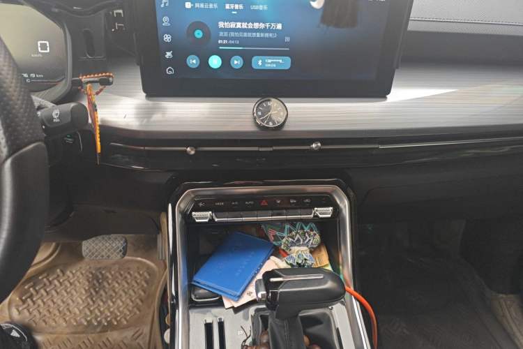 Used Wuling Asta 2021 1.5T CVT Star曜 Edition Audio And AC Panel