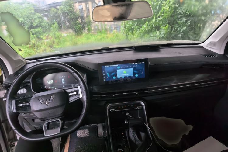 Used Wuling Asta 2021 1.5T CVT Star曜 Edition Center Console