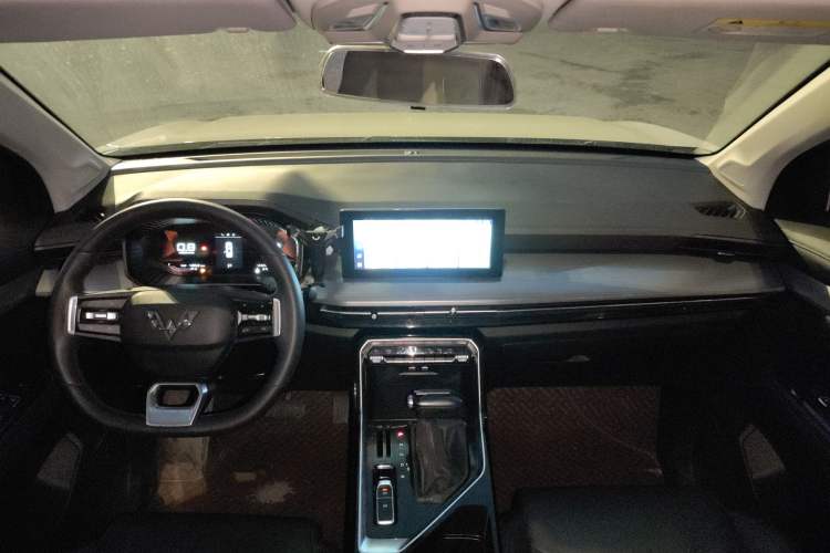 Used Wuling Asta 2021 1.5T CVT Star曜 Edition Center Console