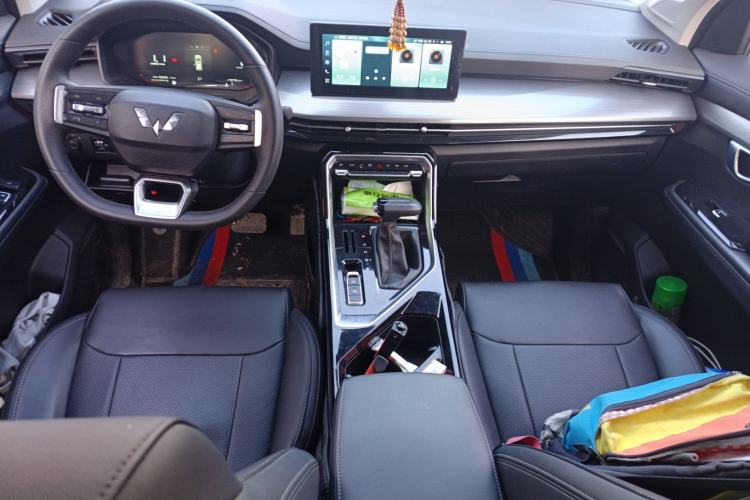 Used Wuling Asta 2021 1.5T CVT Starlight Edition Center Console