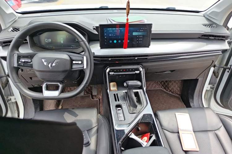 Used Wuling Asta 2021 1.5T CVT Starlight Edition Center Console