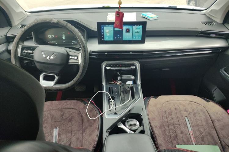 Used Wuling Asta 2021 1.5T CVT Starlight Edition Center Console