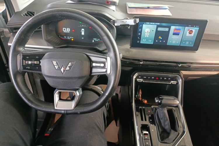 Used Wuling Asta 2021 1.5T CVT Starlight Edition Center Console