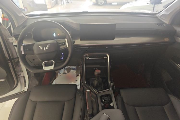 Used Wuling Asta 2021 1.5T Manual Starlight Edition Center Console