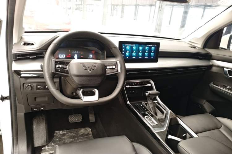 Used Wuling Asta 2021 1.5T CVT Starlight Edition Center Console