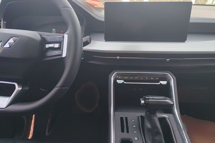 Used Wuling Asta 2021 1.5T CVT Star曜 Edition Center Console