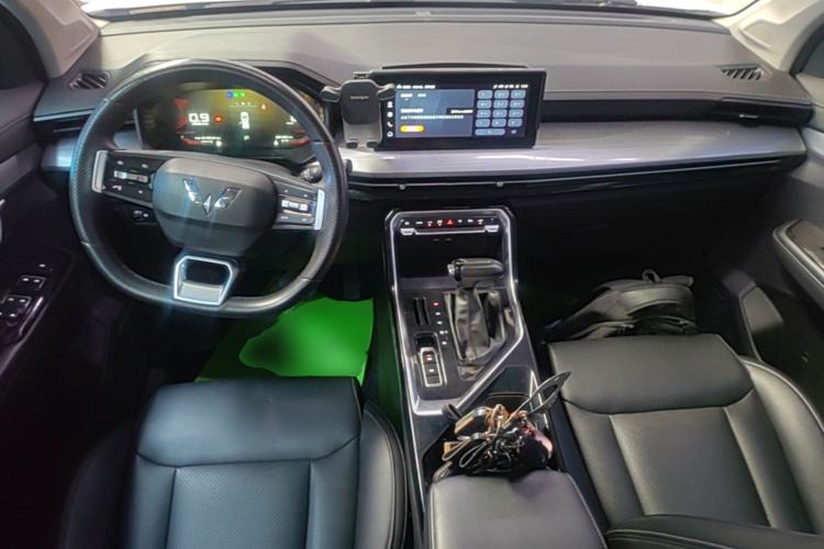 Used Wuling Asta 2021 1.5T CVT Starlight Edition Center Console