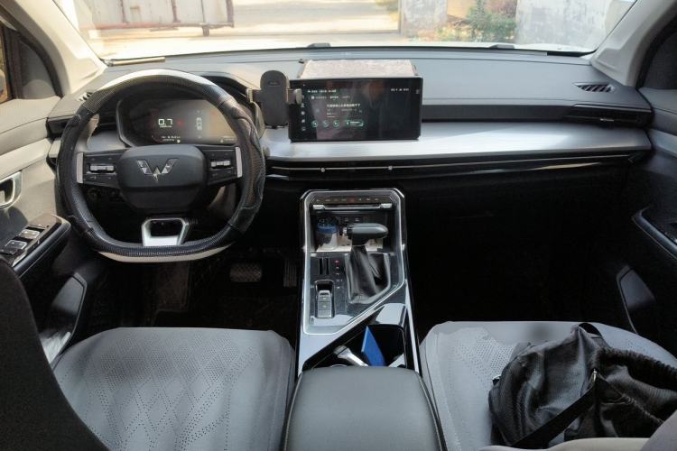 Used Wuling Asta 2021 1.5T CVT Star曜 Edition Center Console