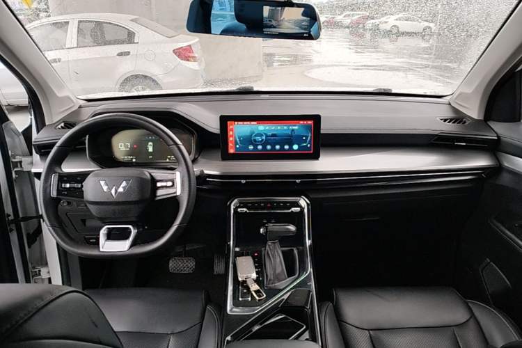 Used Wuling Asta 2021 1.5T CVT Starlight Edition Center Console