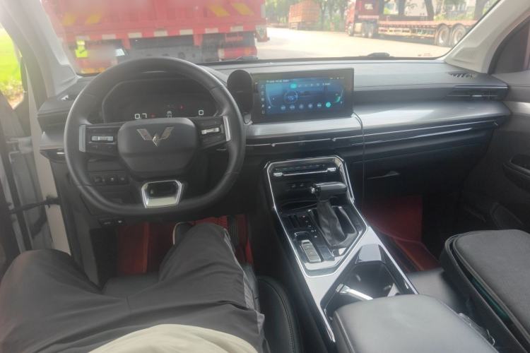 Used Wuling Asta 2021 1.5T CVT Star曜 Edition Center Console