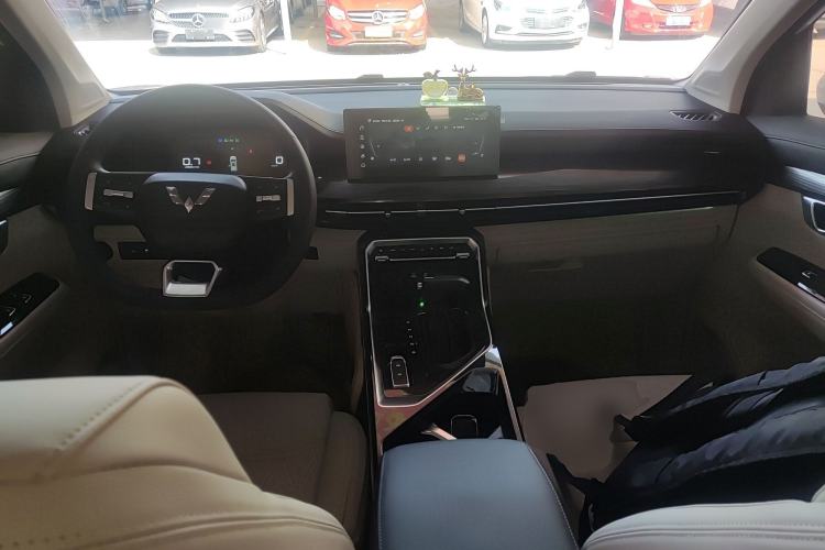 Used Wuling Asta 2021 1.5T CVT Star曜 Edition Center Console