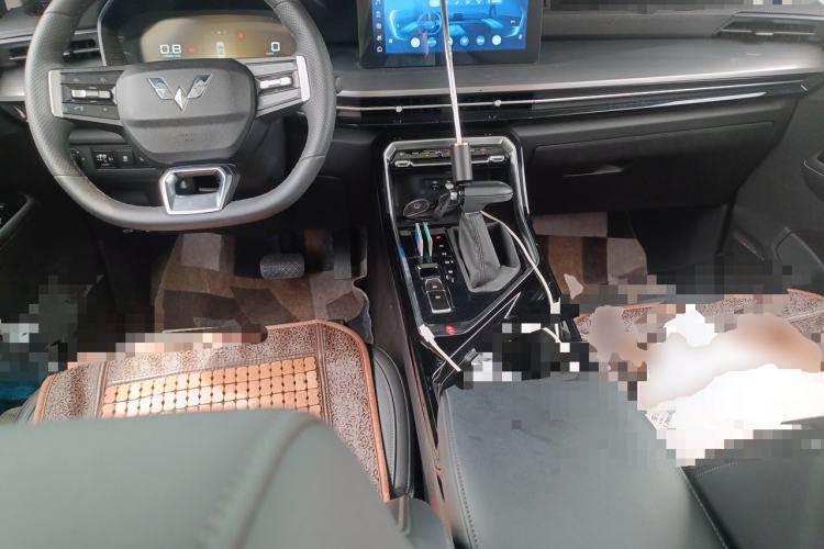 Used Wuling Asta 2021 1.5T CVT Star曜 Edition Center Console