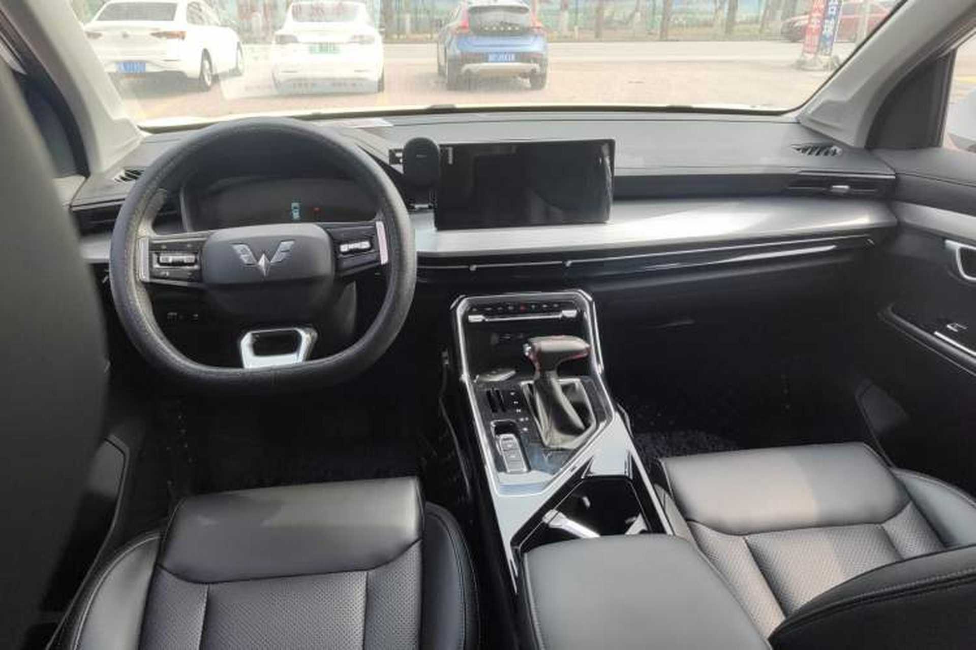 Used Wuling Asta 2021 1.5T CVT Starlight Edition Center Console