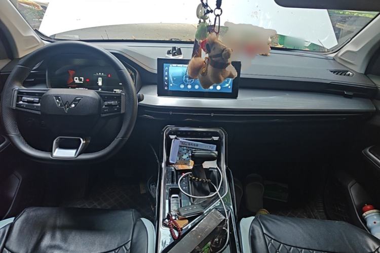 Used Wuling Asta 2021 1.5T CVT Starlight Edition Center Console