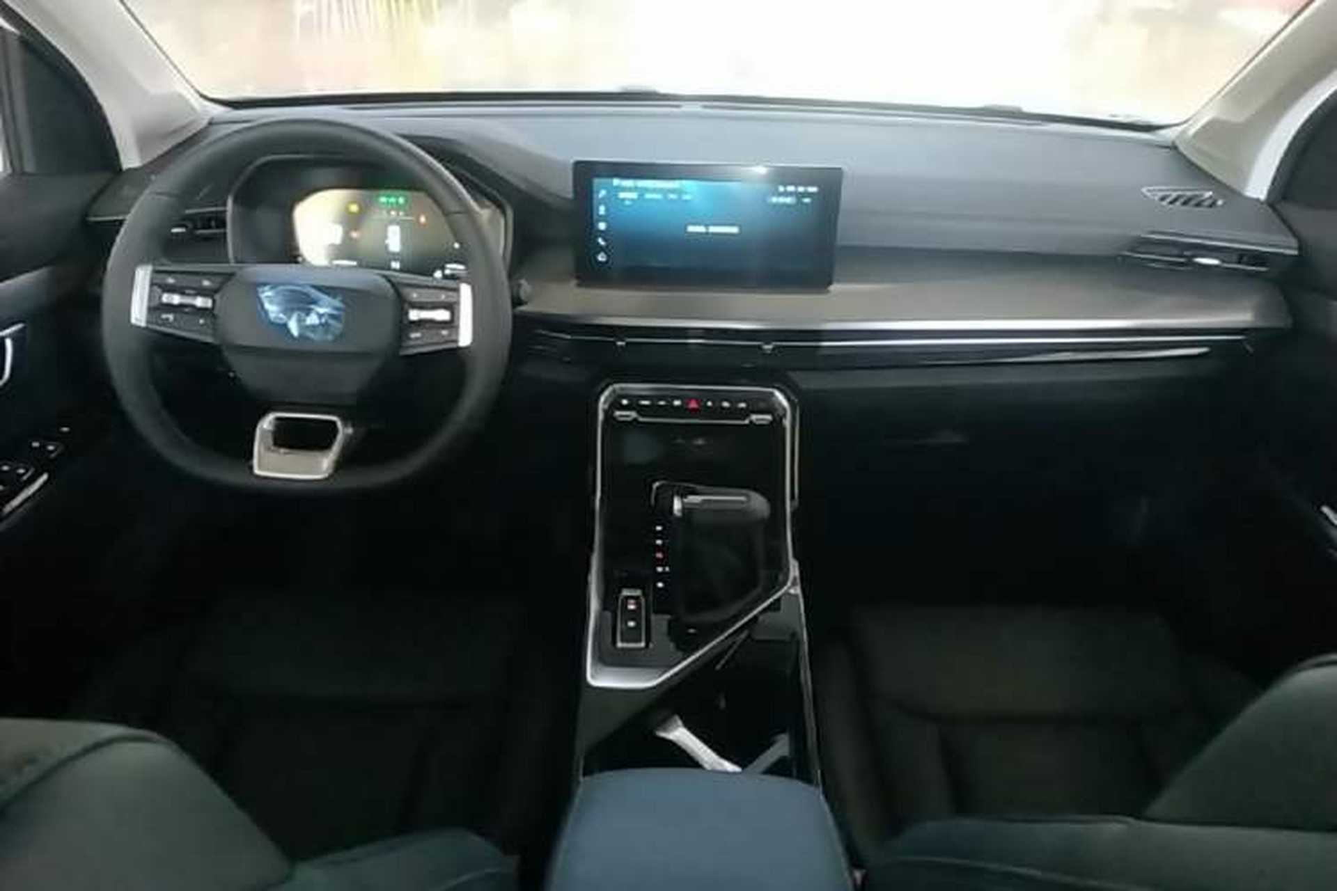 Used Wuling Asta 2021 1.5T CVT Starlight Edition Center Console