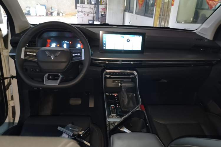 Used Wuling Asta 2021 1.5T CVT Starlight Edition Center Console