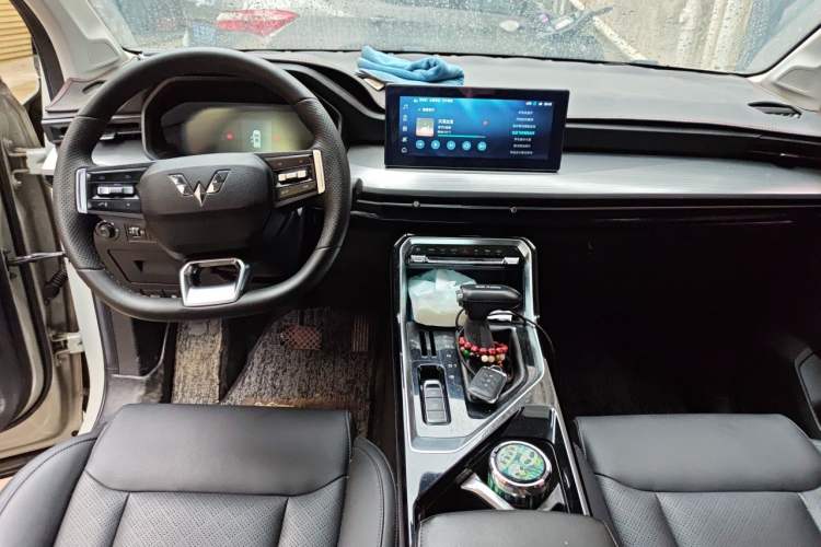Used Wuling Asta 2021 1.5T CVT Star曜 Edition Center Console