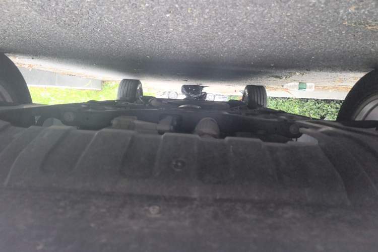 Used Wuling Asta 2021 1.5T Manual Xingyue Edition Chassis Front
