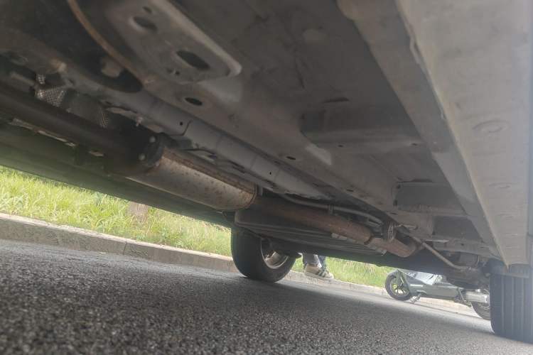 Used Wuling Asta 2021 1.5T Manual Xingyue Edition Chassis Front Left