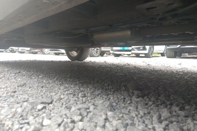 Used Wuling Asta 2021 1.5T Manual Xingyue Edition Chassis Front Right