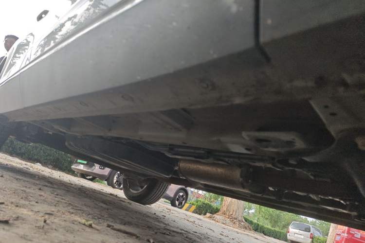 Used Wuling Asta 2021 1.5T CVT Star曜 Edition Chassis Front Right