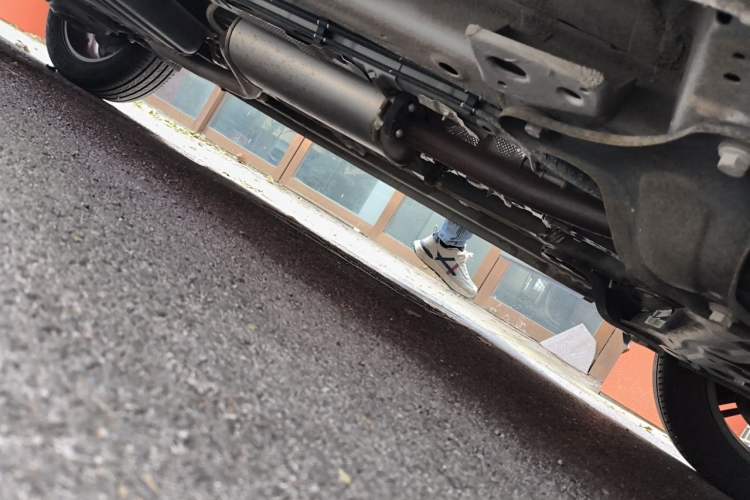 Used Wuling Asta 2021 1.5T Manual Star Edition Chassis Front Right