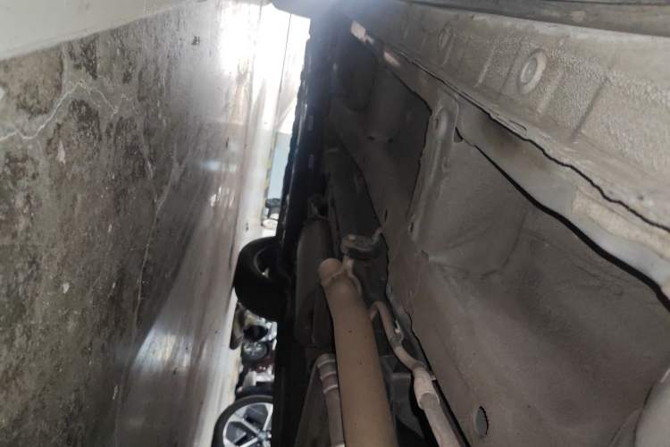 Used Wuling Asta 2021 1.5T Manual Xingyue Edition Chassis Rear Left
