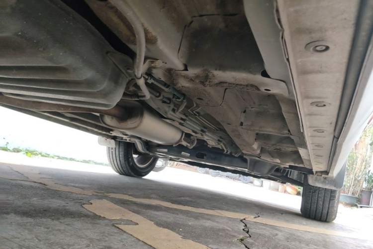 Used Wuling Asta 2021 1.5T Manual Xingyue Edition Chassis Rear Right