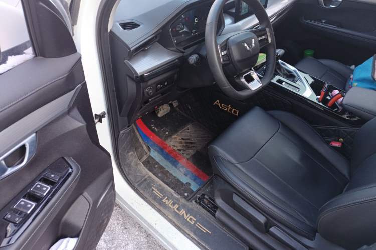 Used Wuling Asta 2021 1.5T CVT Starlight Edition Driver Seat