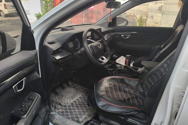 Used Wuling Asta 2021 1.5T Manual Xingyue Edition Driver Seat