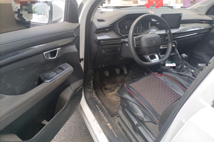 Used Wuling Asta 2021 1.5T Manual Xingyue Edition Driver Seat