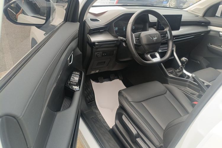 Used Wuling Asta 2021 1.5T Manual Star Edition Driver Seat
