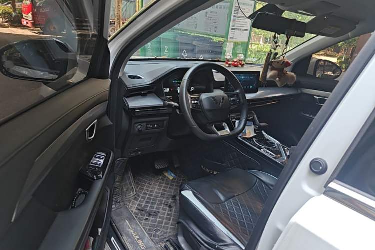 Used Wuling Asta 2021 1.5T CVT Starlight Edition Driver Seat
