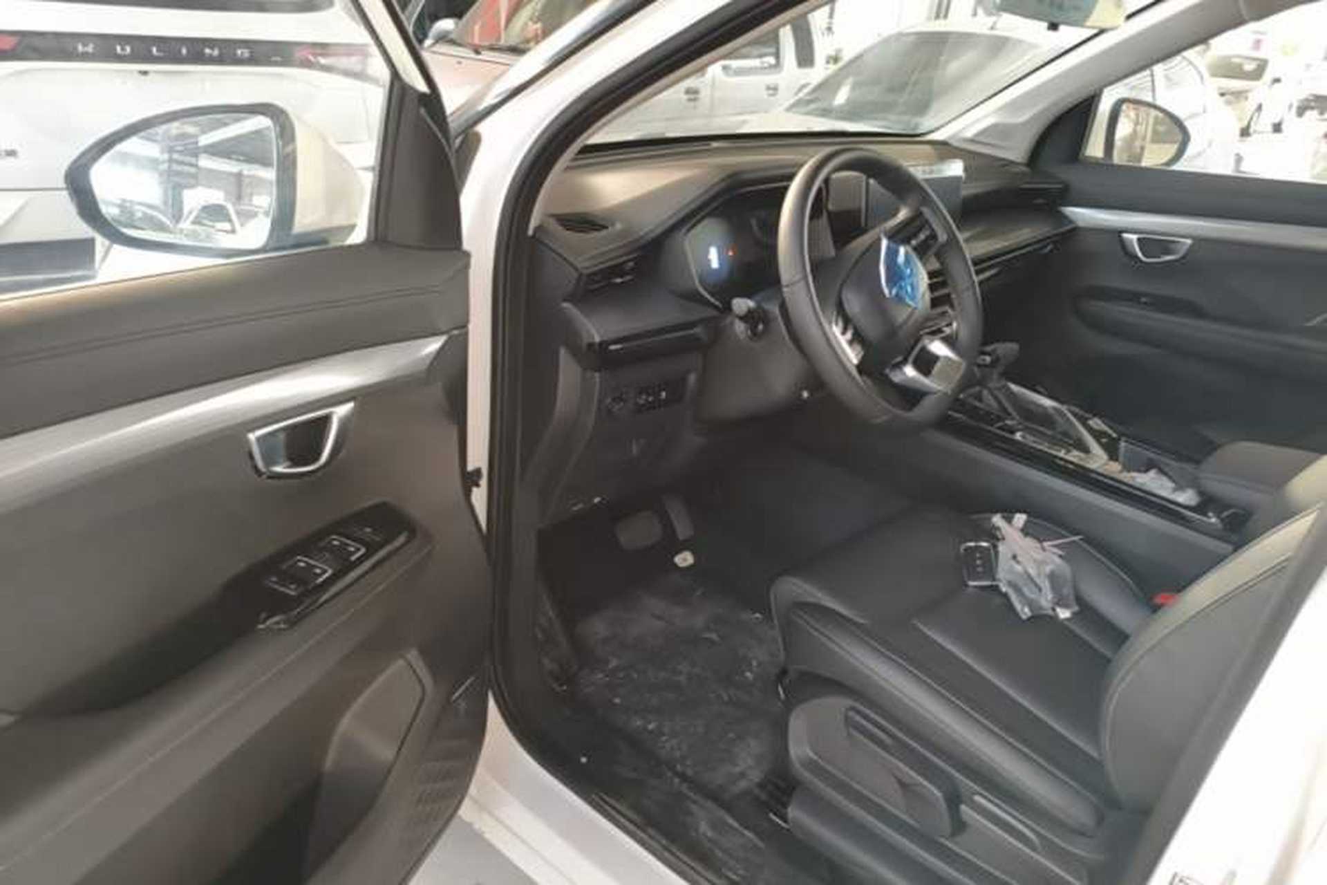 Used Wuling Asta 2021 1.5T CVT Starlight Edition Driver Seat