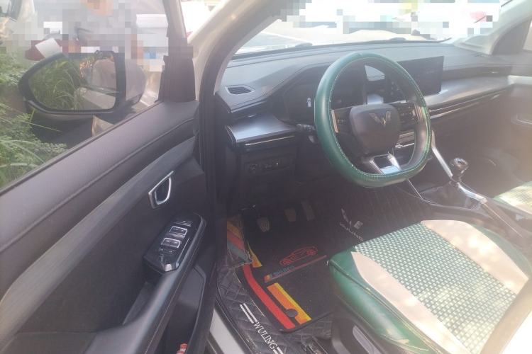 Used Wuling Asta 2021 1.5T Manual Starlight Edition Driver Seat
