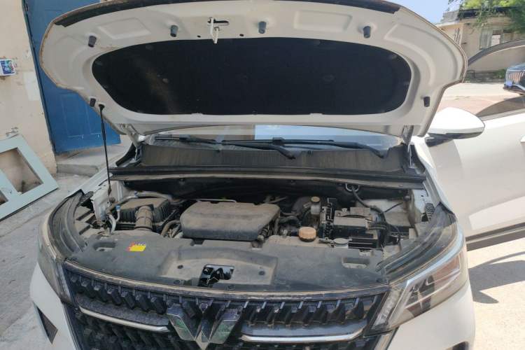 Used Wuling Asta 2021 1.5T CVT Starlight Edition Engine Bay