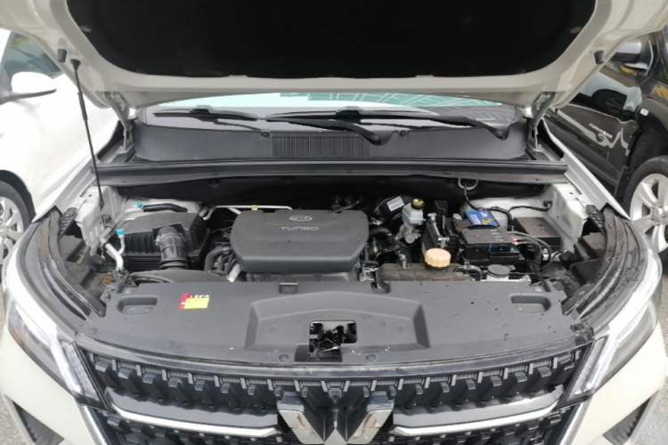 Used Wuling Asta 2021 1.5T CVT Star曜 Edition Engine Bay