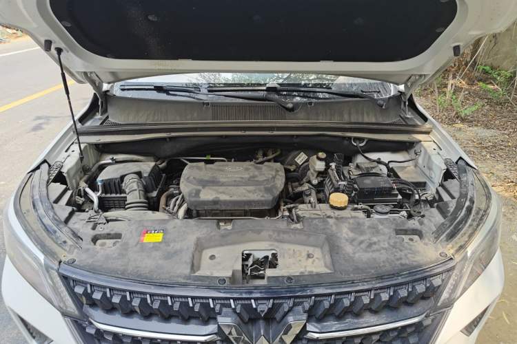 Used Wuling Asta 2021 1.5T CVT Star曜 Edition Engine Bay