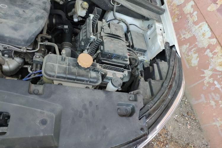Used Wuling Asta 2021 1.5T CVT Starlight Edition Engine Bay Left