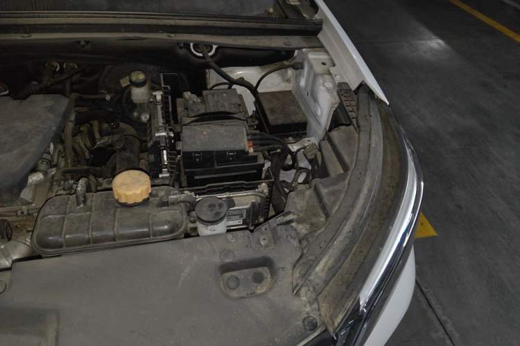 Used Wuling Asta 2021 1.5T CVT Starlight Edition Engine Bay Left