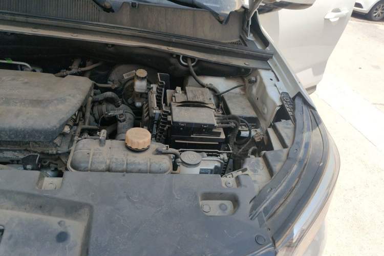 Used Wuling Asta 2021 1.5T CVT Starlight Edition Engine Bay Left